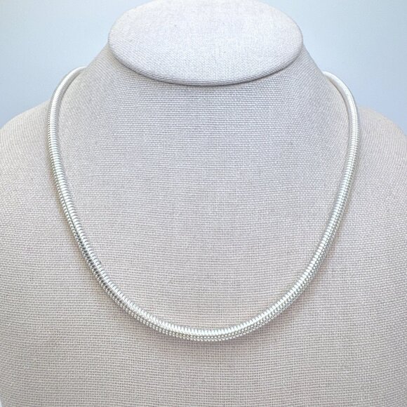 VTG Silver Tone Snake Chain Necklace Lobster Clasp Size 19" Length - Picture 1 of 9